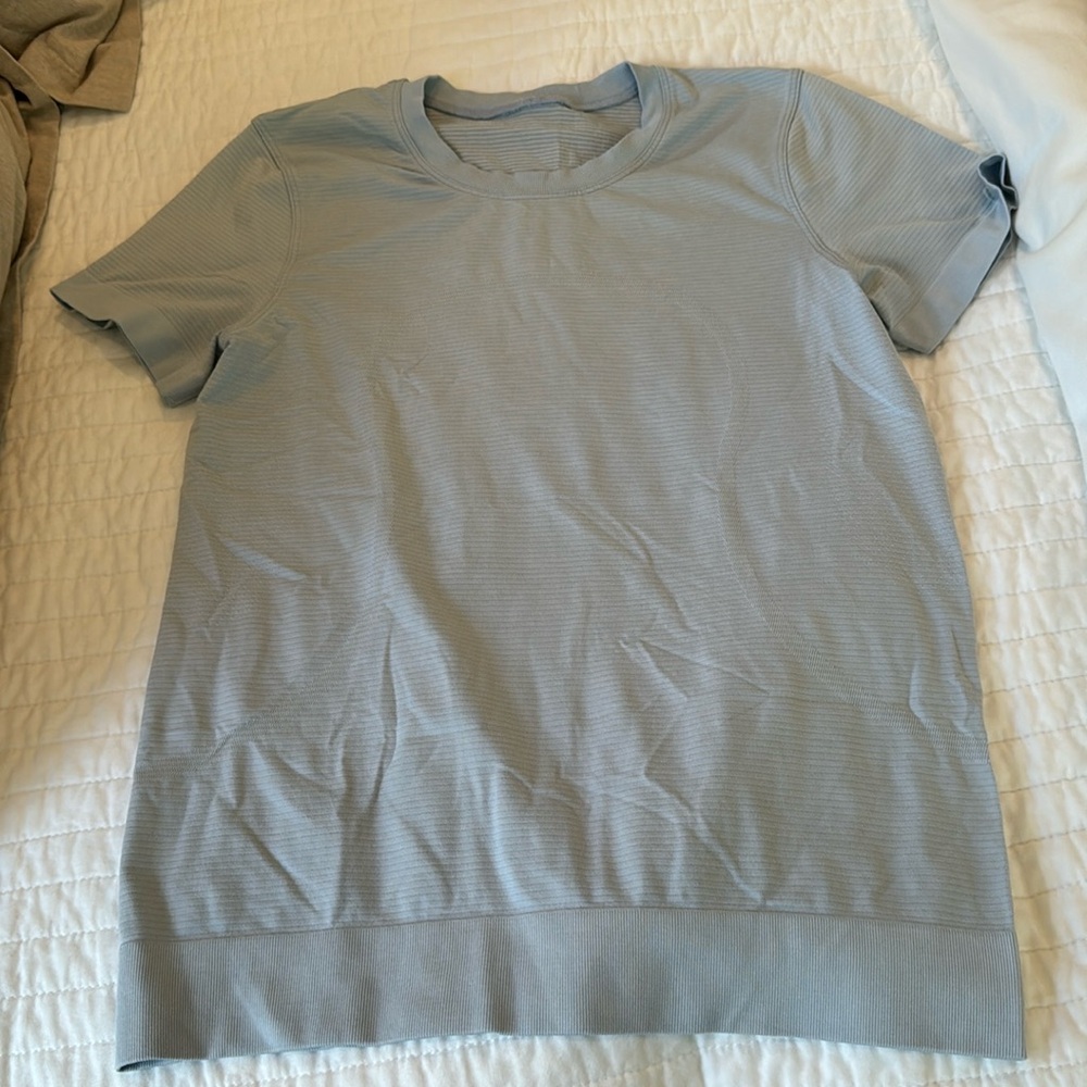 Swiftly Tech Short-Sleeve Shirt Relaxed Fit